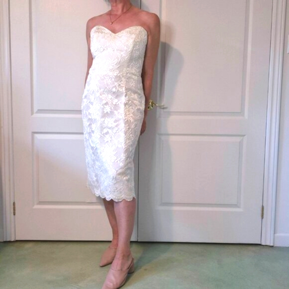 Vintage White Lace Dress with/without straps